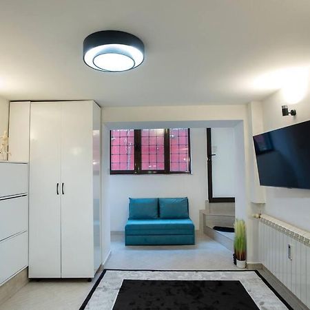 Studio With Courtyard Just Steps Away Vitosha Str Sofia Exterior photo
